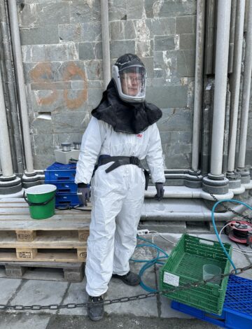 Ronald fjerner tagging Ronald fjerner tagging