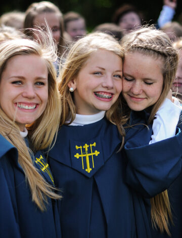 4240341502 gruppe Eira Helle Victoria 4240341502 gruppe Eira Helle Victoria