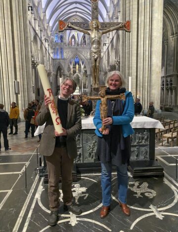 Paska 2022 Andreas Maria lys kors Paska 2022 Andreas Maria lys kors